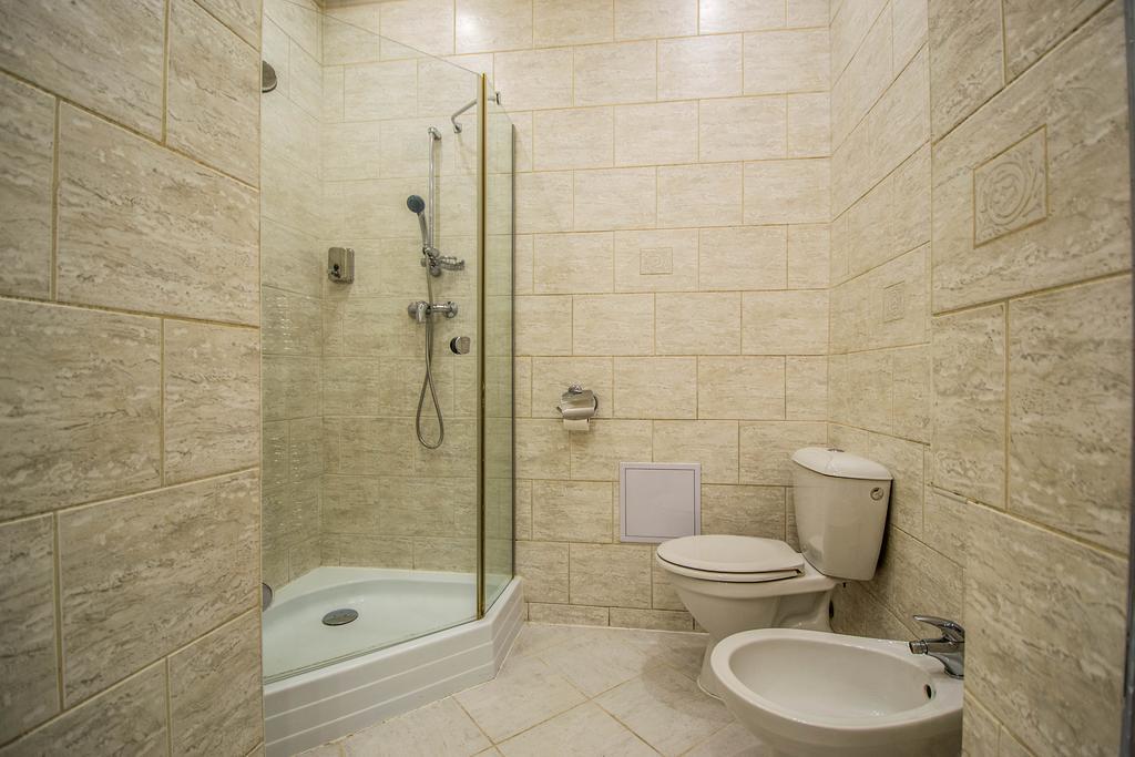 4Bdr Historical Spirit Apt By Ruterra ปราก ภายนอก รูปภาพ